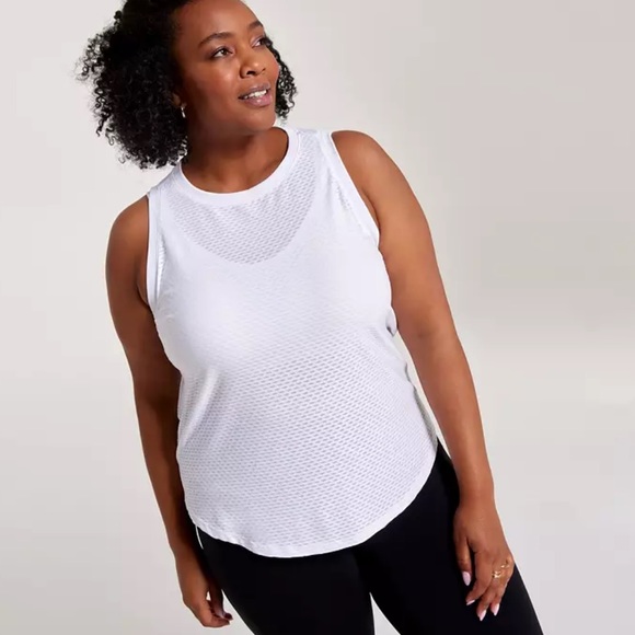 CALIA by Carrie Underwood Tops Calia By Carrie Underwood Diamond